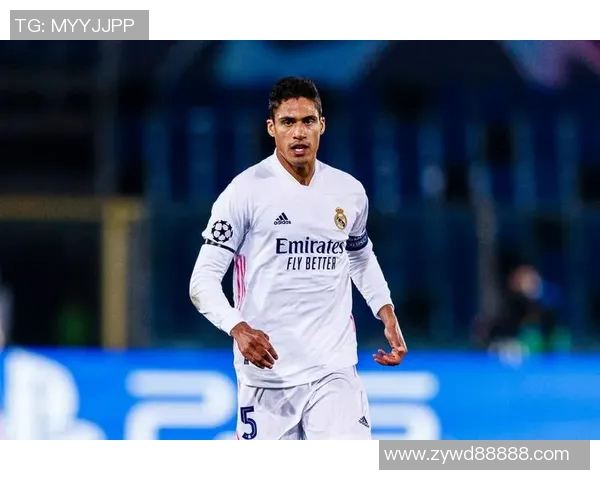 世界足球33号球星的传奇故事与不为人知的成就解析