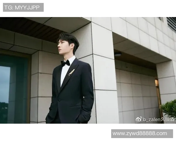 三大足球巨星盛装亮相,西装造型尽显绅士风范与霸气气场 三大足球巨星盛装亮相,西装造型尽显绅士风范与霸气气场